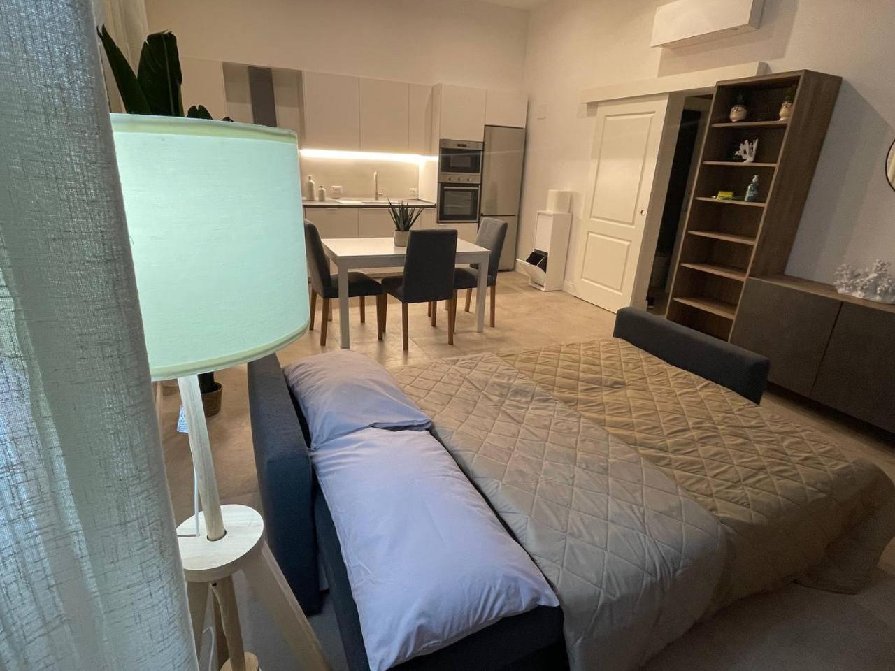 Stazione Apartment Палермо Экстерьер фото