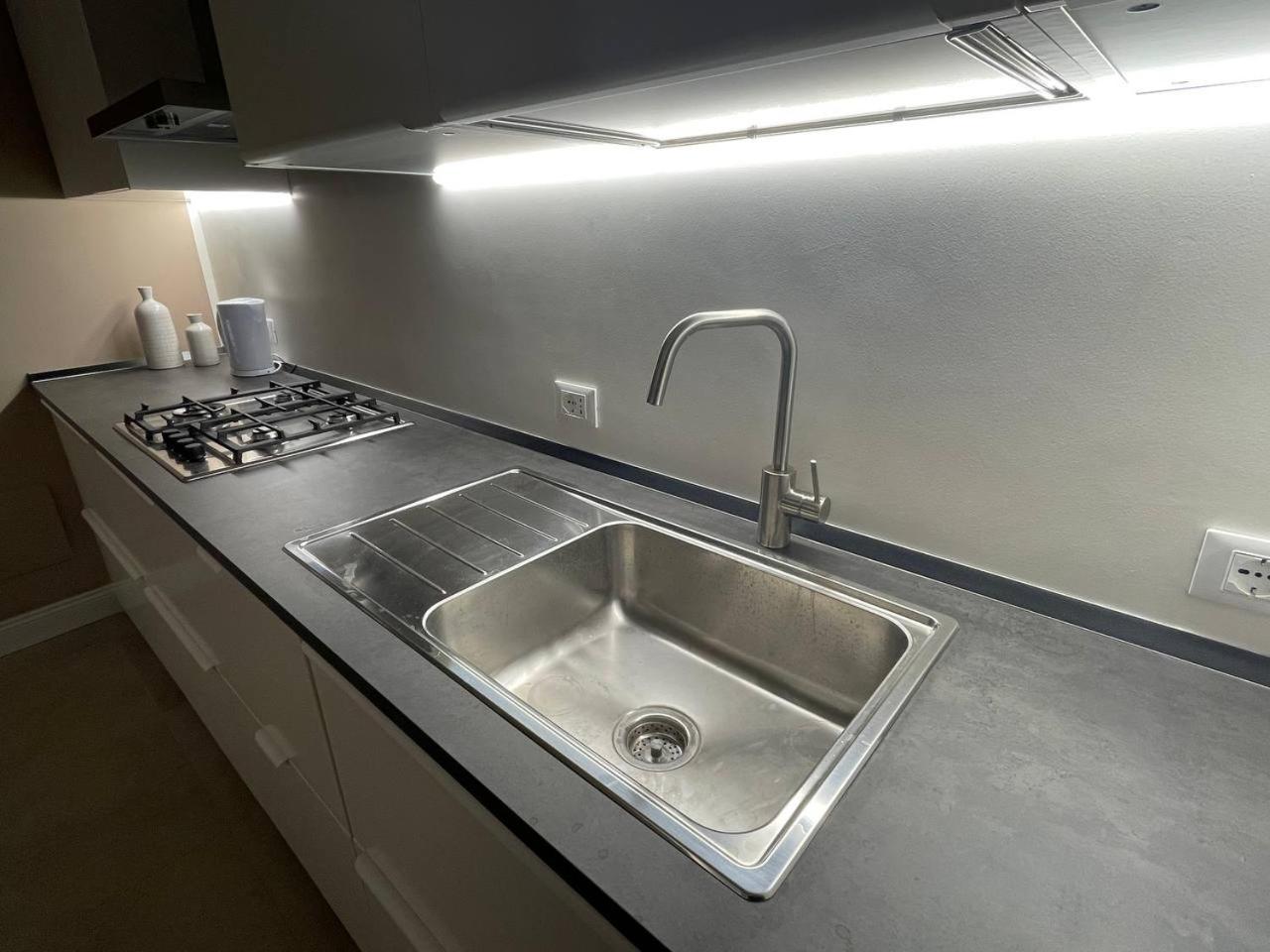 Stazione Apartment Палермо Экстерьер фото